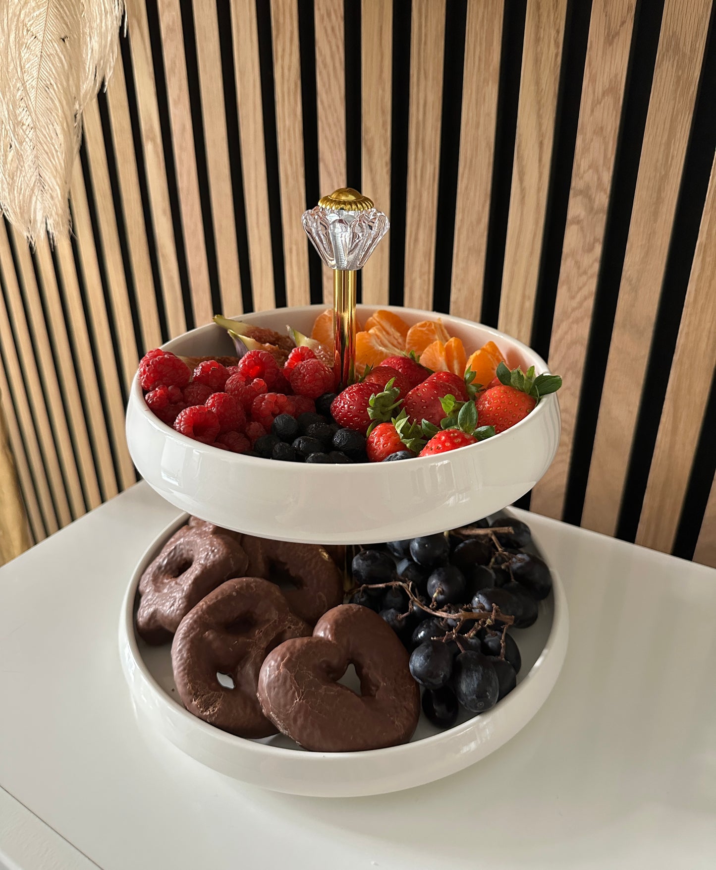 Chubby Porzellan Etagere weiß/Gold 2-Stöckig